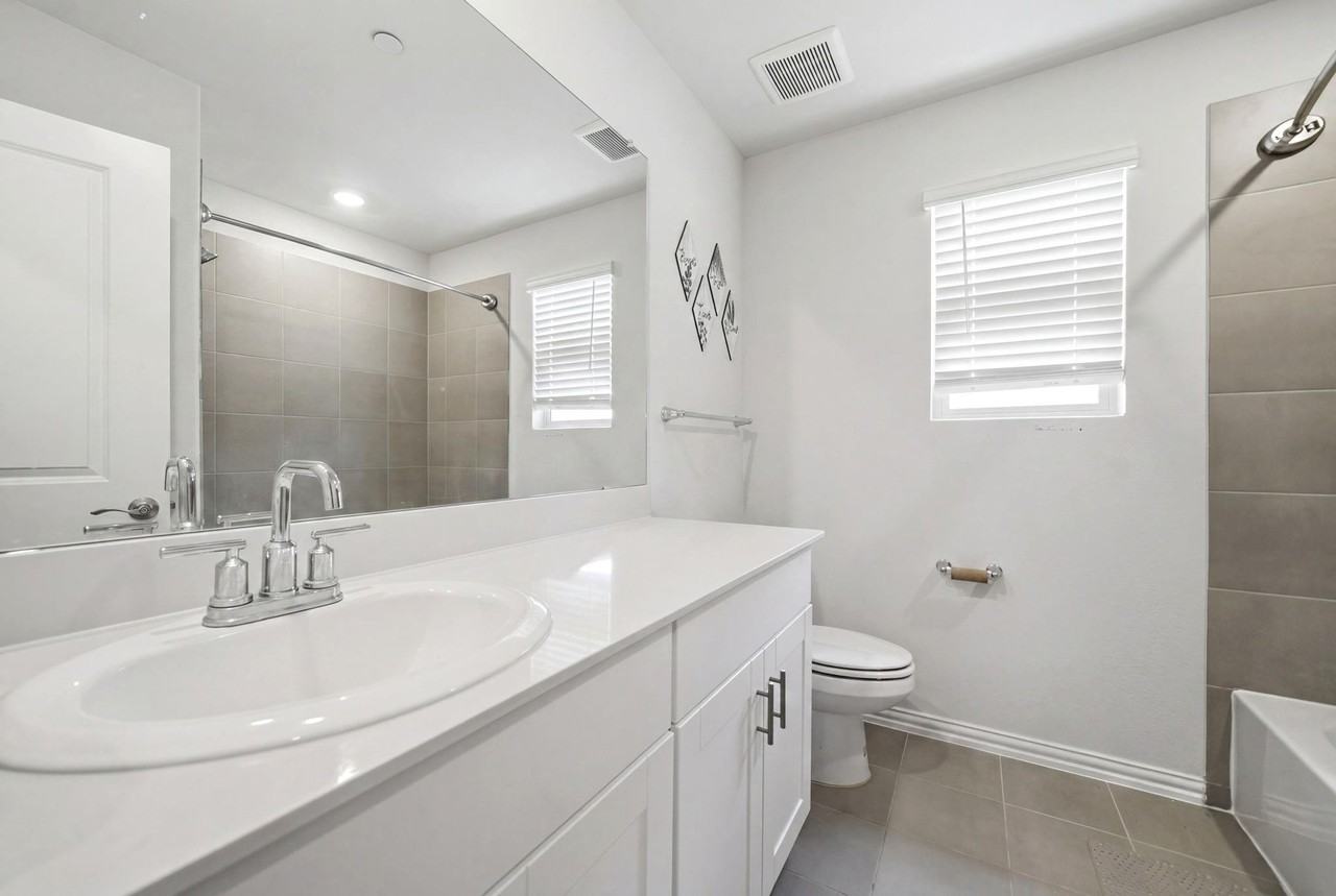 224 Monarch Way - Photo 7 of 20