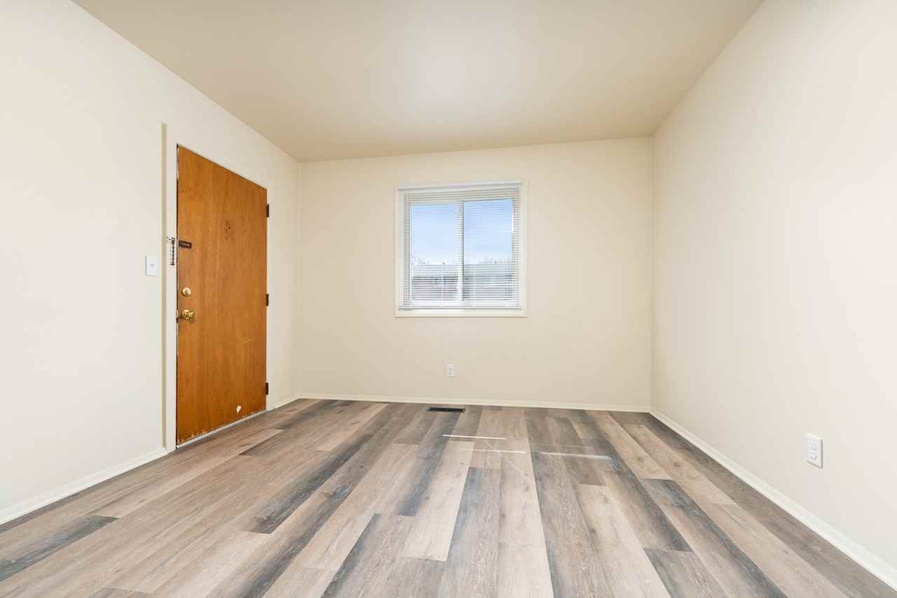 1921 Sw E St #1921 - Photo 2 of 14