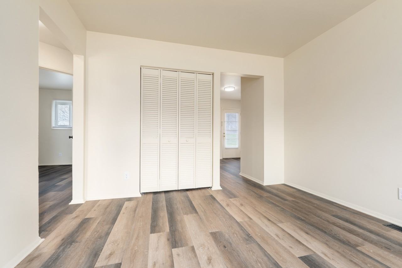 1921 Sw E St #1921 - Photo 4 of 14