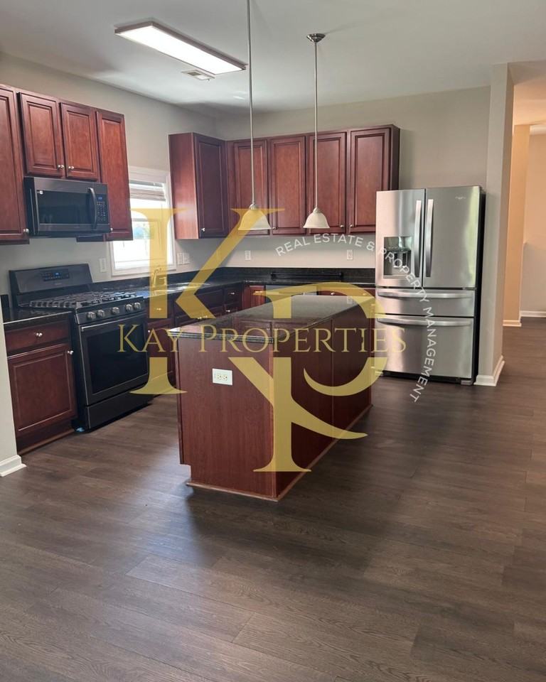 5904 Sandpiper Farm Ln - Photo 4 of 36