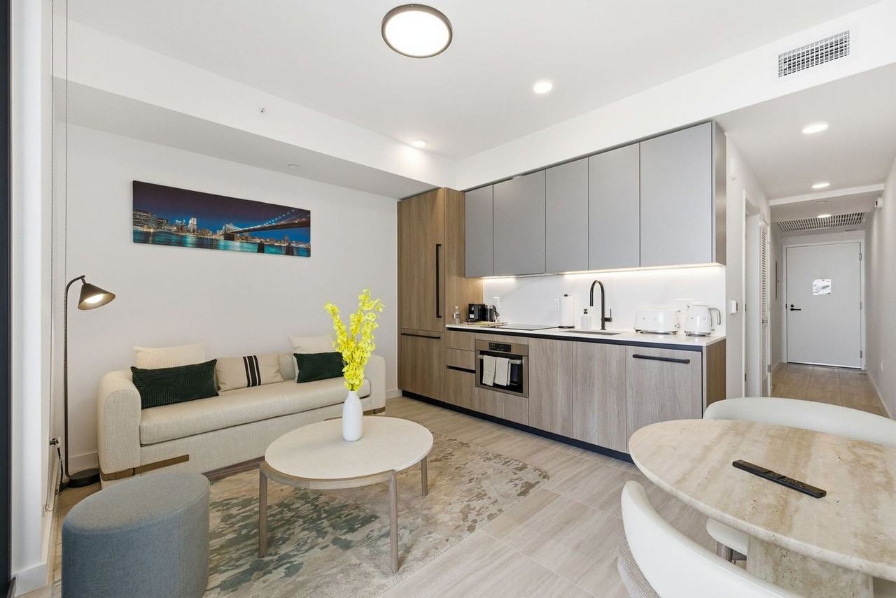 7144 Byron Ave #1332432P - Photo 4 of 37