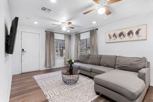 featured image of 4805 N 37th St