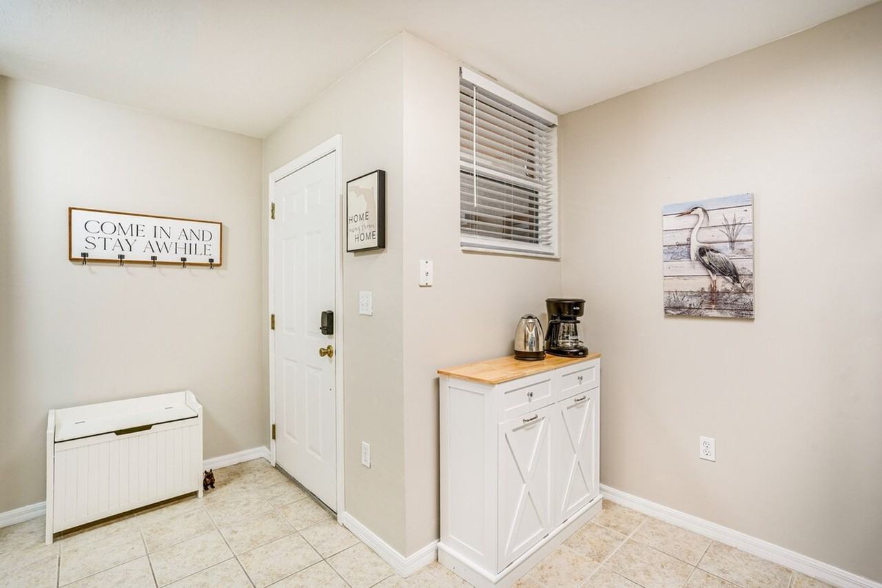 15430 Bellamar Cir #1385826P - Photo 4 of 40