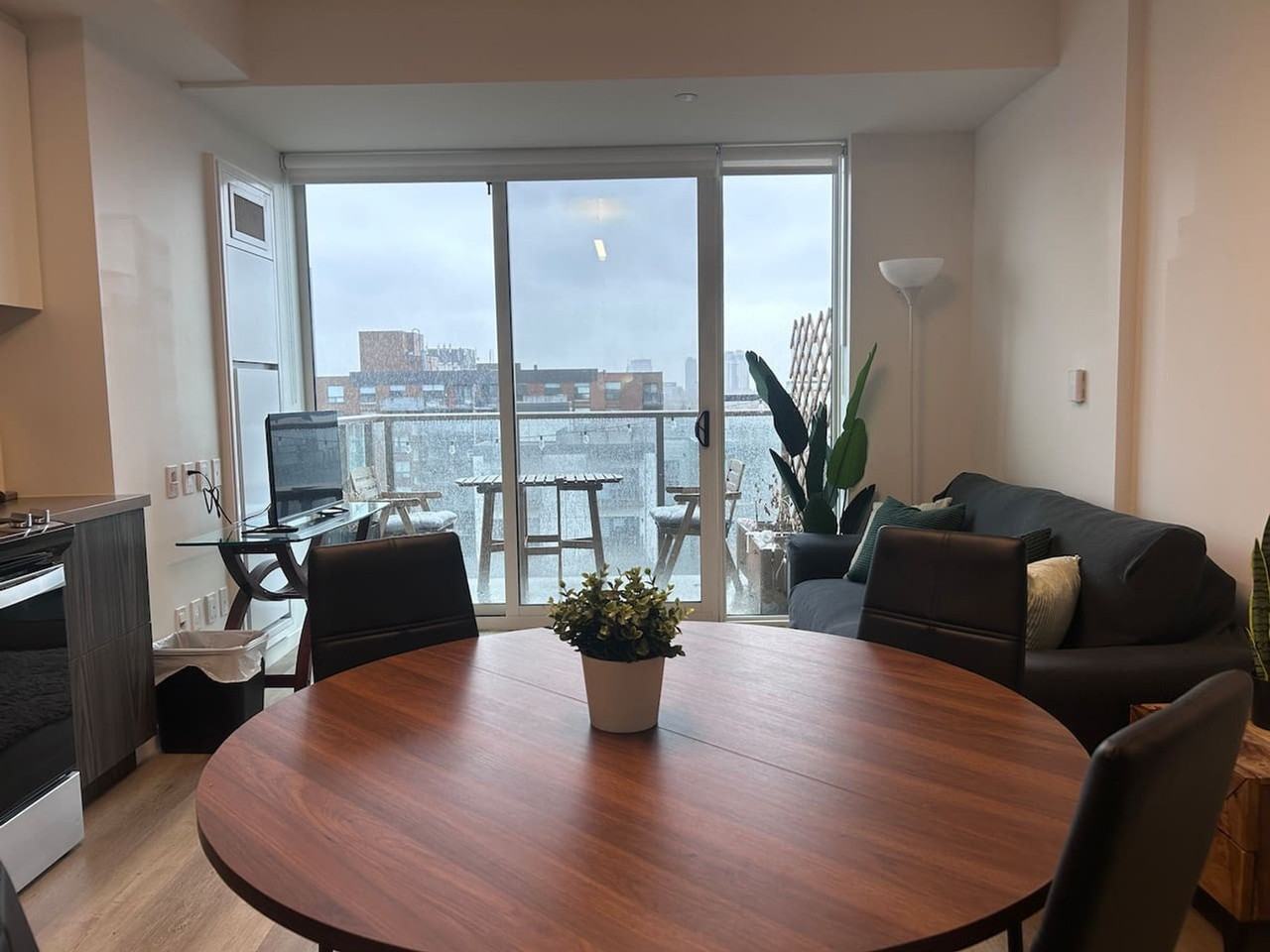18 Hamilton Ave N #1506204P - Photo 6 of 16