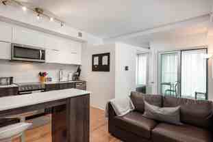 2108 Boul Saint-Laurent - Photo 1 of 1