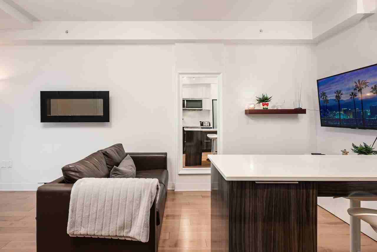 2108 Boul Saint-Laurent #1514070P - Photo 2 of 24