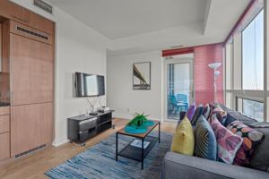 featured image of 4779 Yonge St