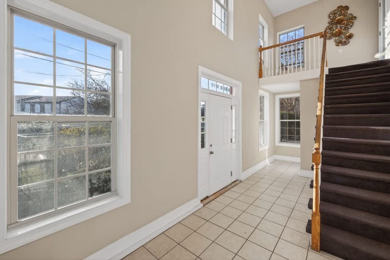 200 Maple Ave #1533633P - Photo 4 of 11