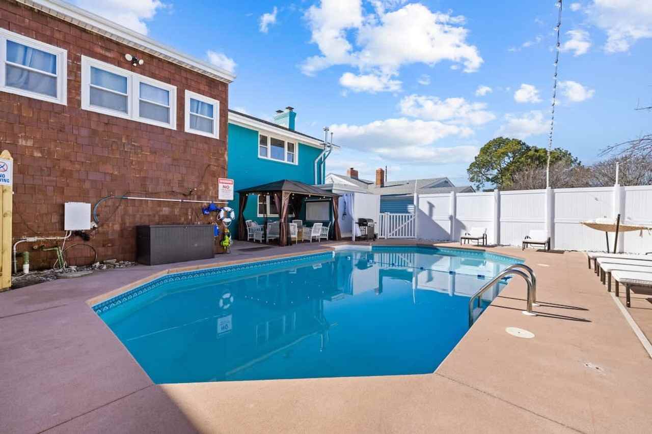 1120 W Ocean View Ave #1533632P - Photo 4 of 28