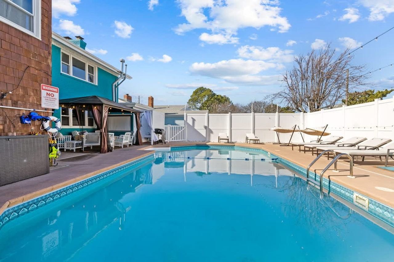 1120 W Ocean View Ave #1533632P - Photo 7 of 28