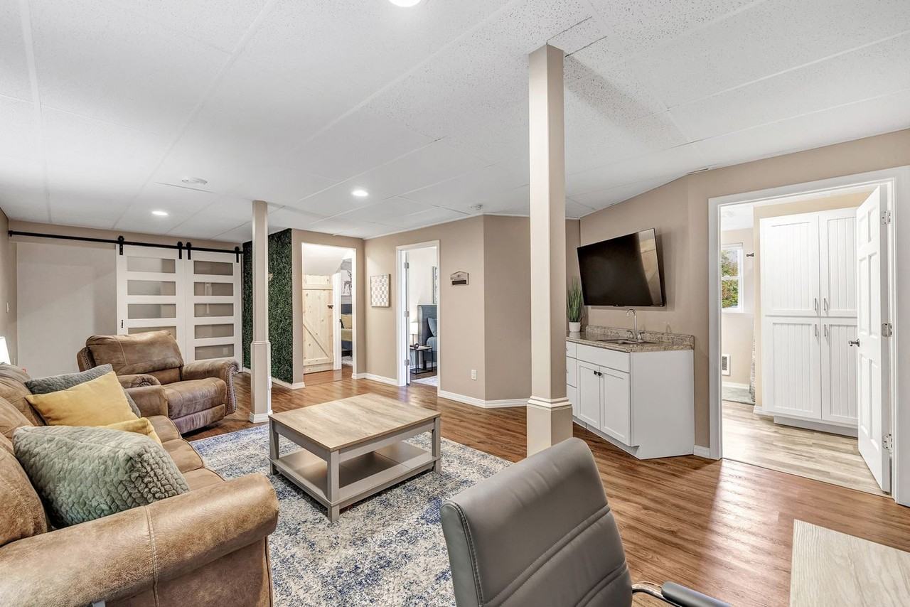 3216 Airport Rd #1531279P - Photo 5 of 50