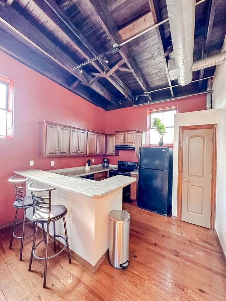 521 N Jefferson Ave #1534844P - Photo 4 of 20