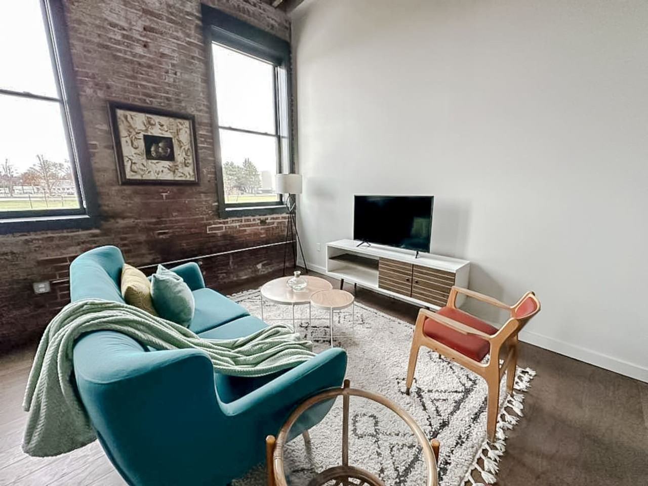 403 W 4th St N #1534860P - Photo 4 of 19