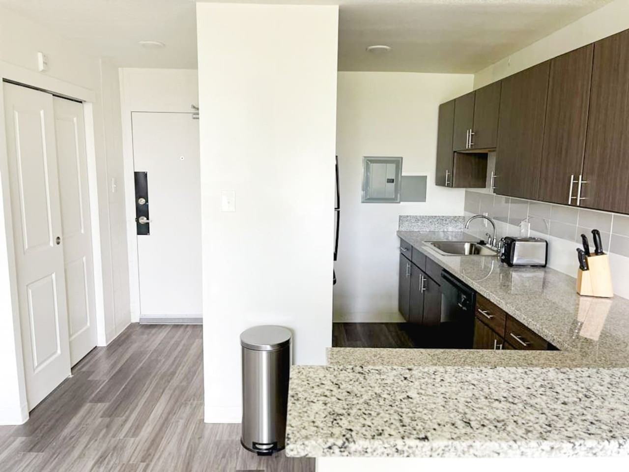 318 E Mcmillan St #1534911P - Photo 4 of 22