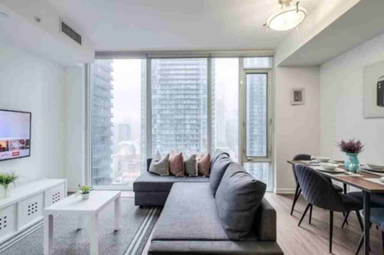 82 Peter St #1537462P - Photo 2 of 11