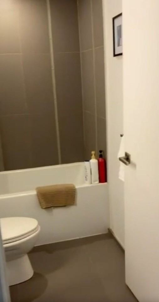 82 Peter St #1537462P - Photo 7 of 11
