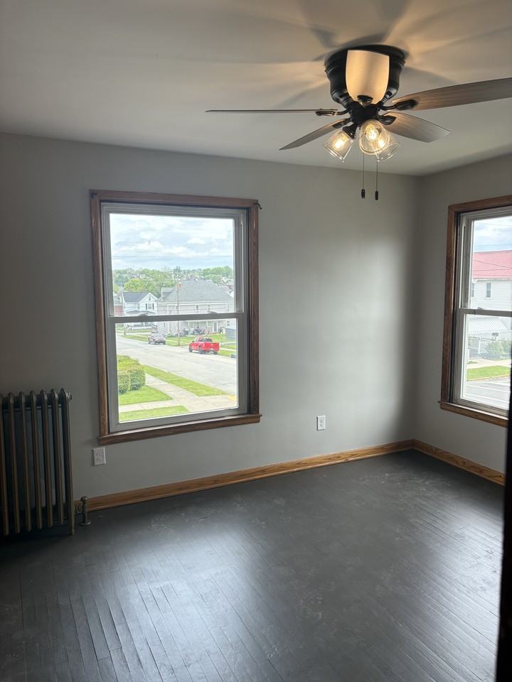 538 Alexander Ave #2 - Photo 5 of 10