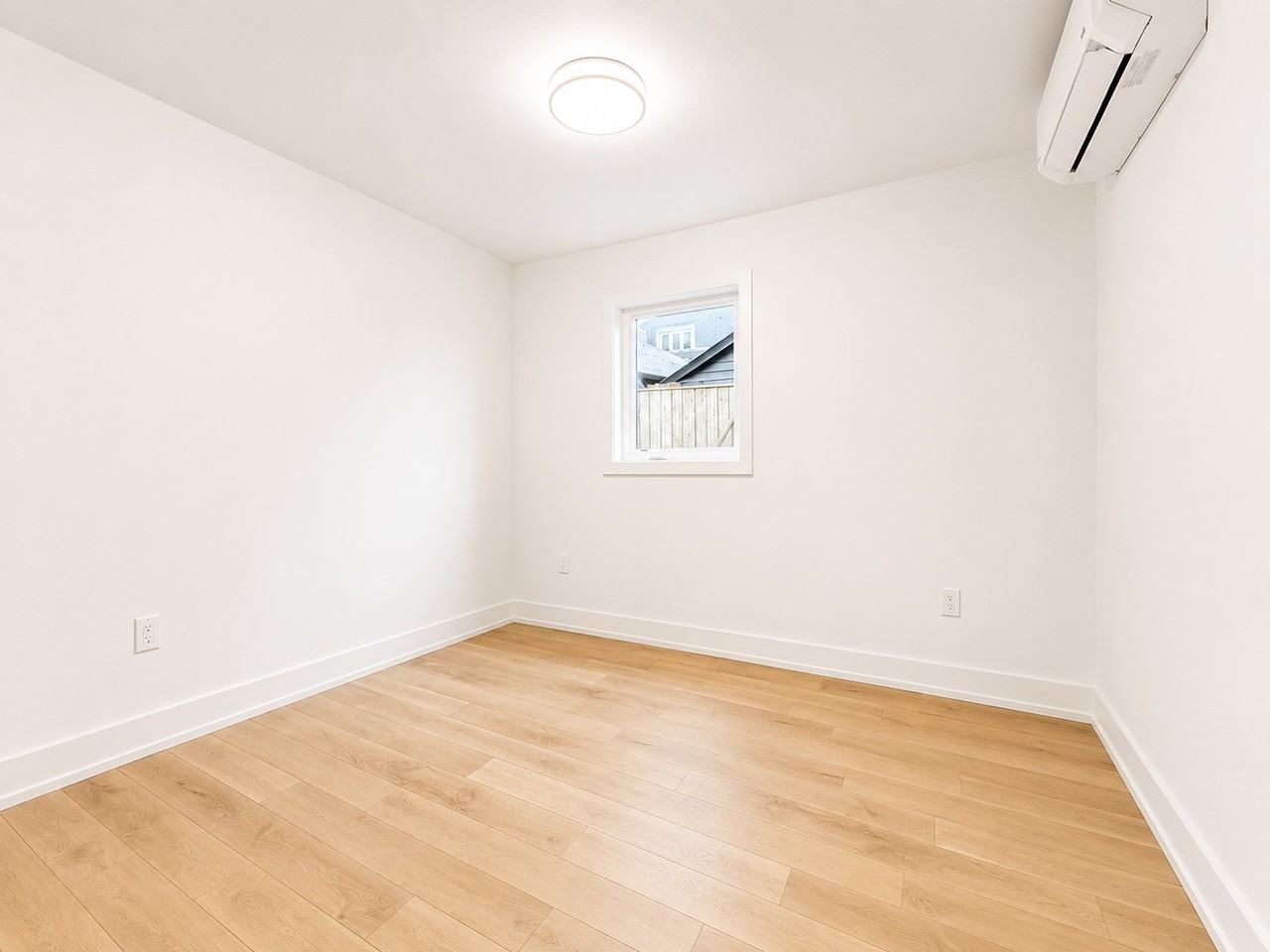 17 Belgravia Avenue #4 - Photo 3 of 8
