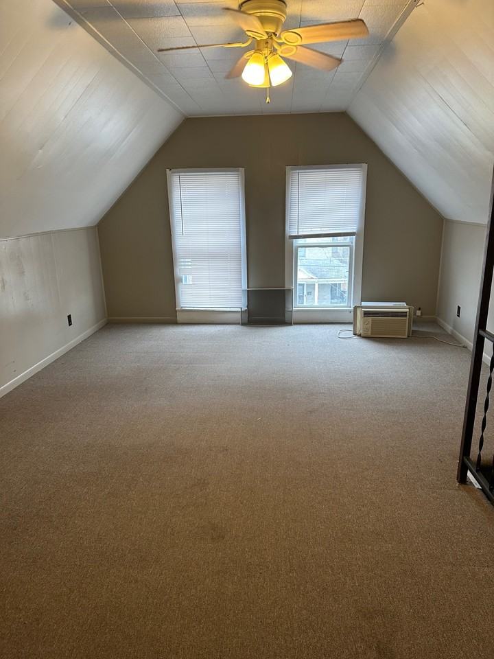 27 Cedar St #4 - Photo 3 of 6