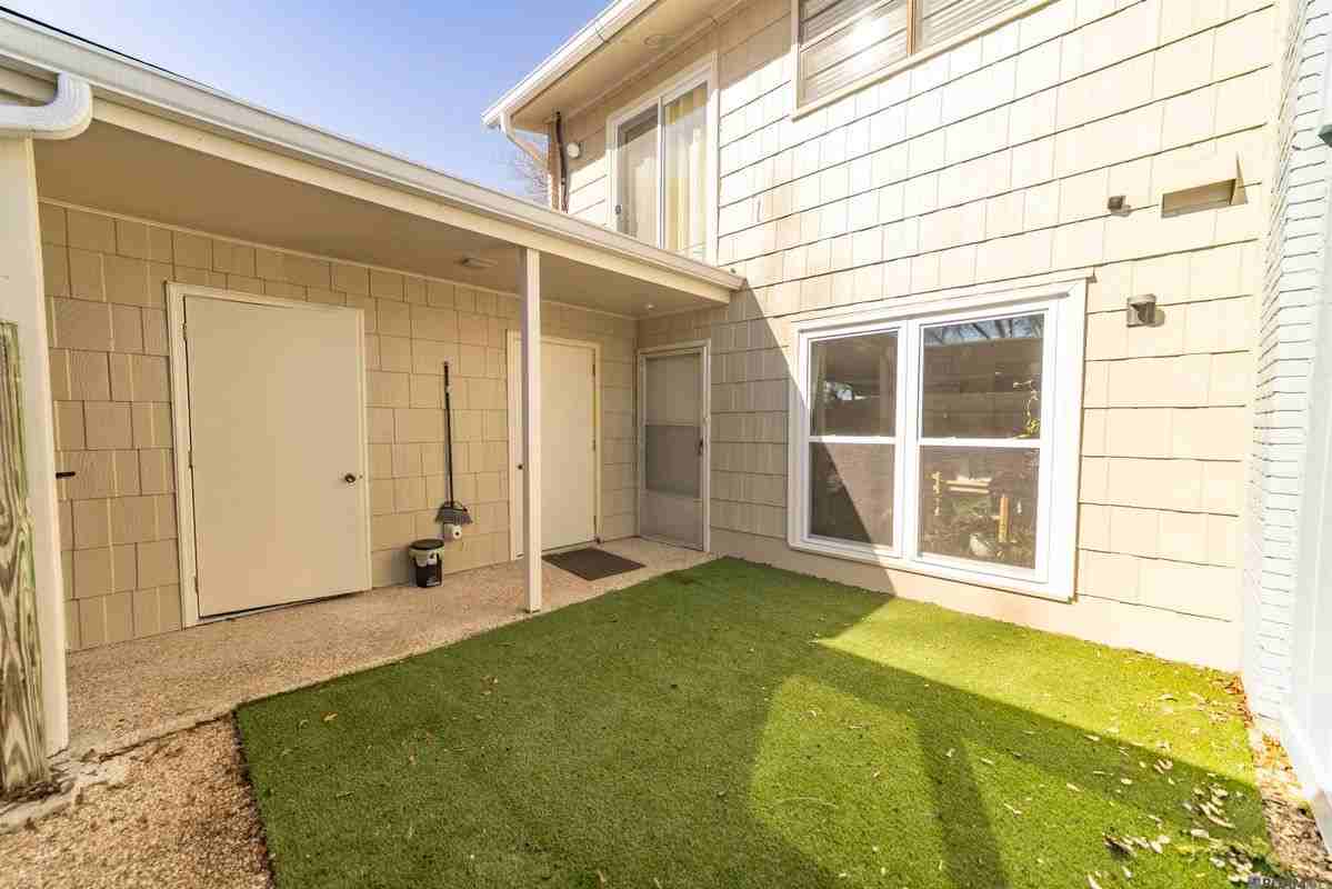 5648 Riverstone Dr - Photo 4 of 29