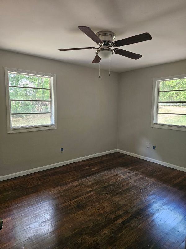245 Stafford St Nw - Photo 5 of 8