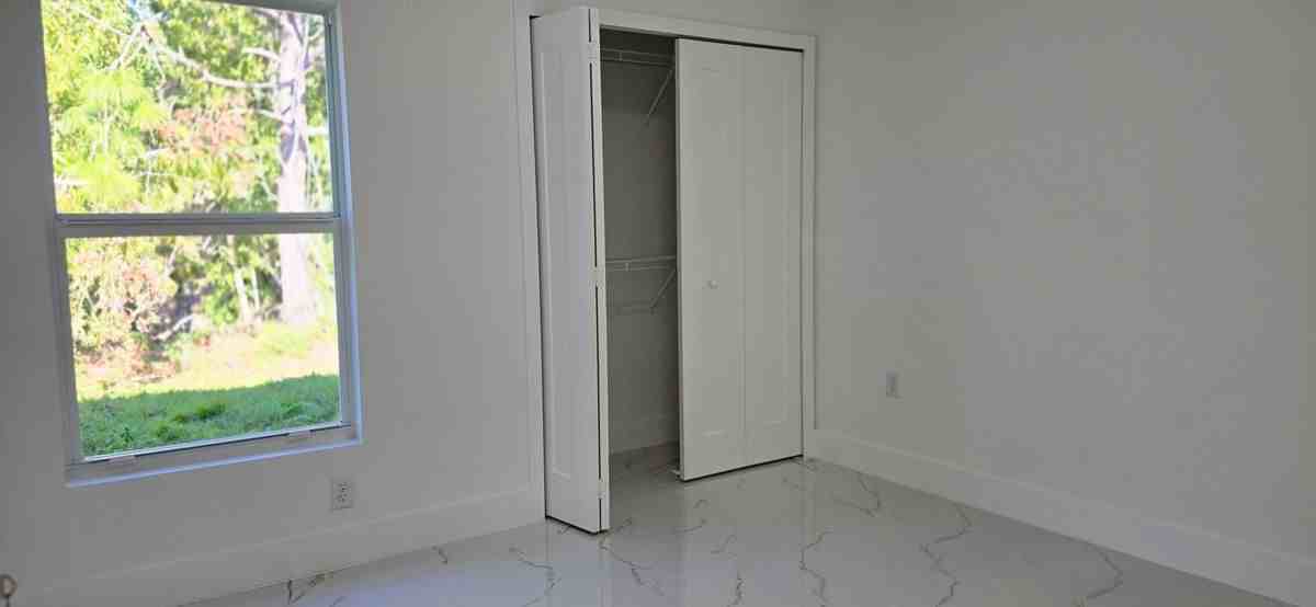 5218 29th St Sw - Photo 2 of 9