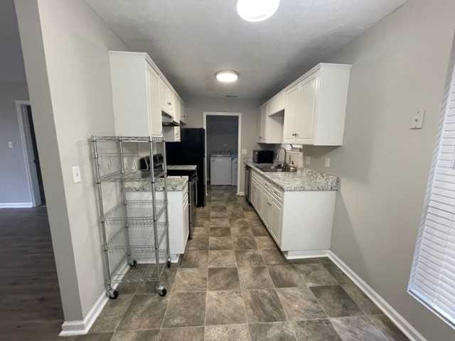 3114 Ocean Dr - Photo 6 of 45