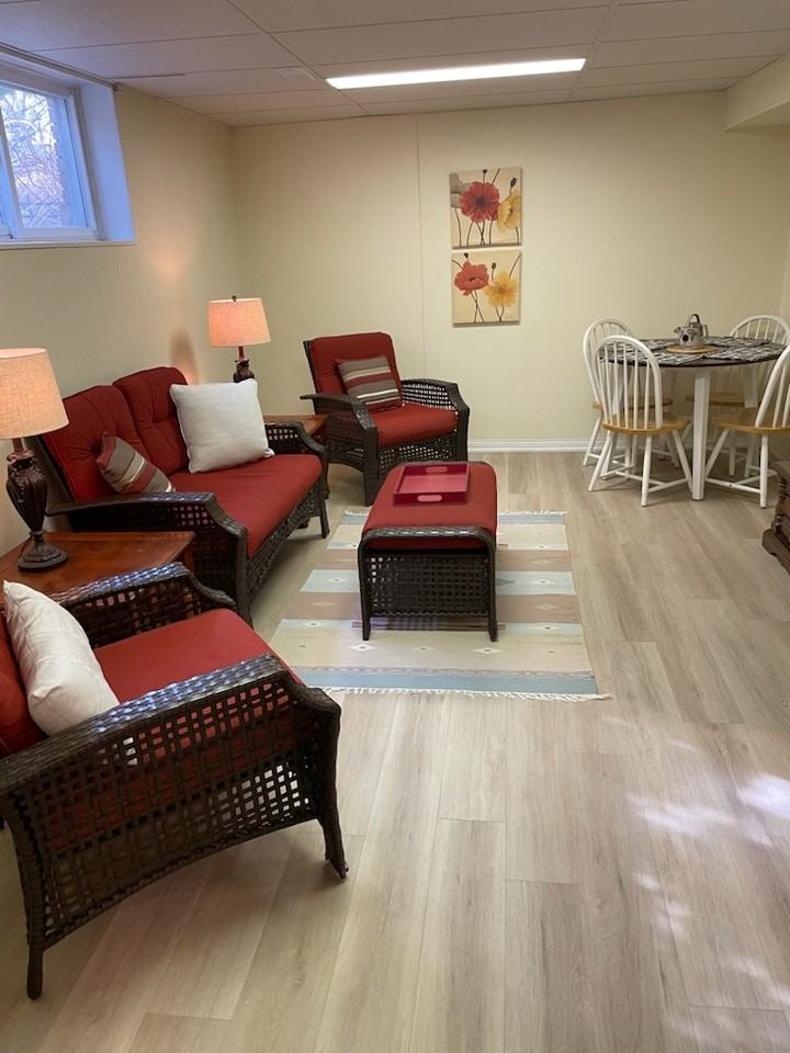 18 Nancy Court - Photo 4 of 12