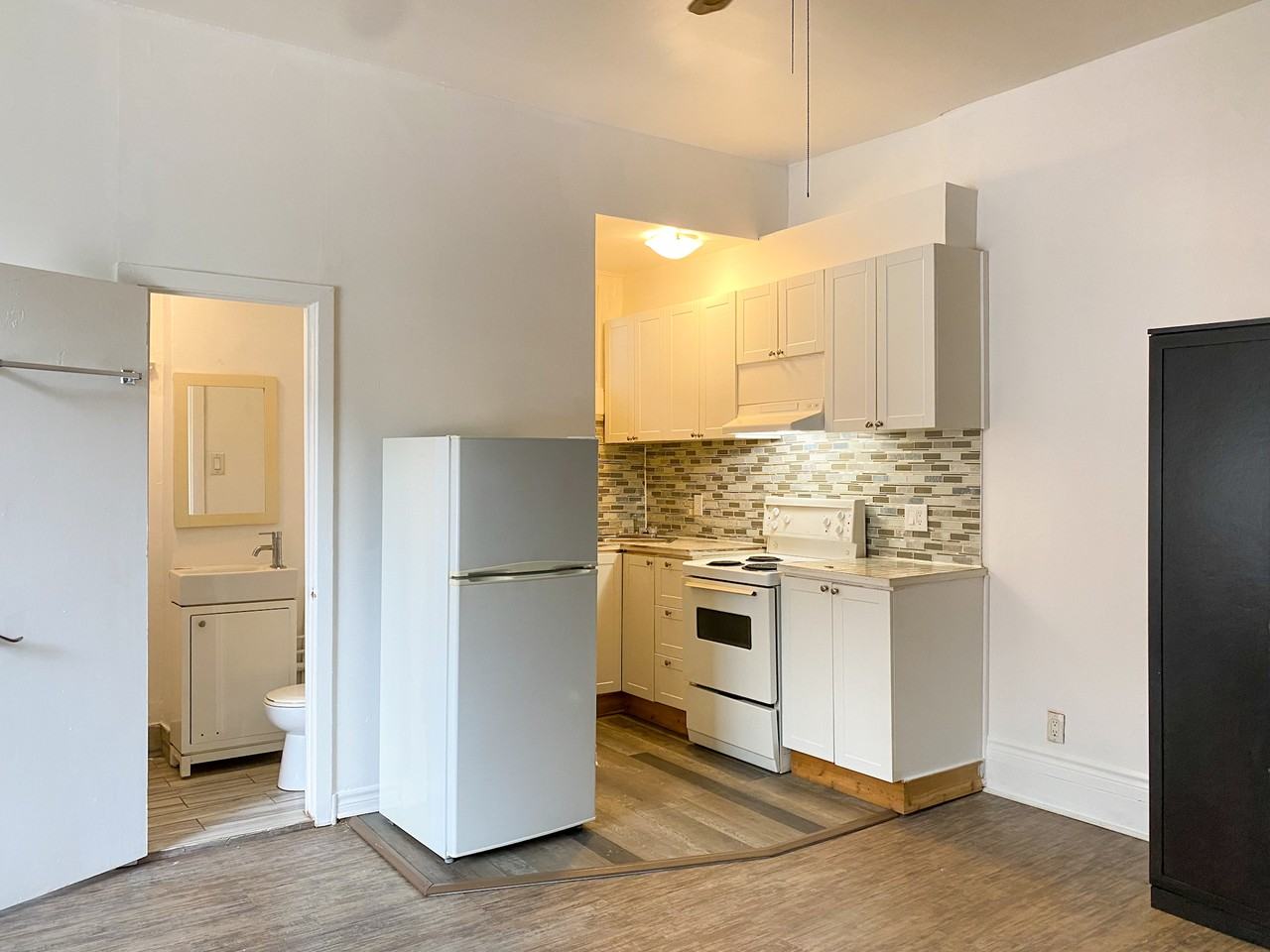 301 Wilbrod St - Photo 4 of 24