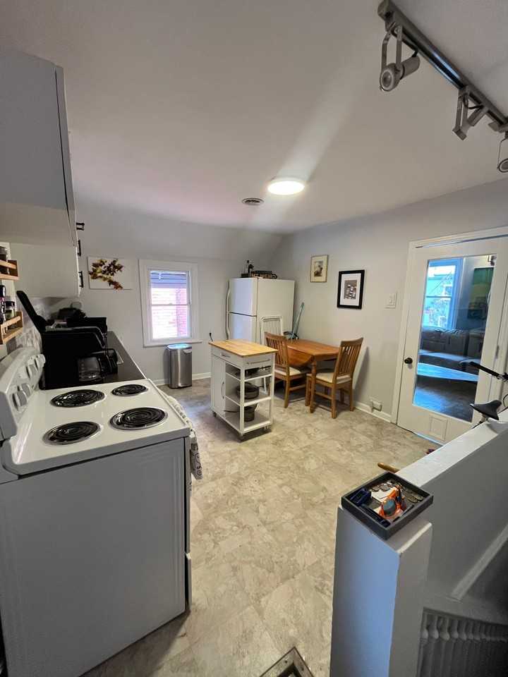 148 Hinchey - Photo 4 of 11