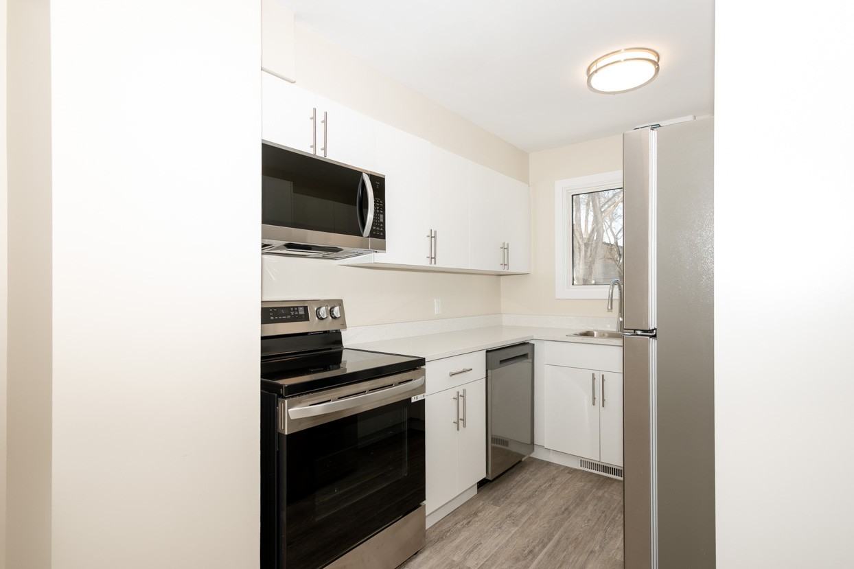 Rothesay Townhouses - Photo 2 of 31