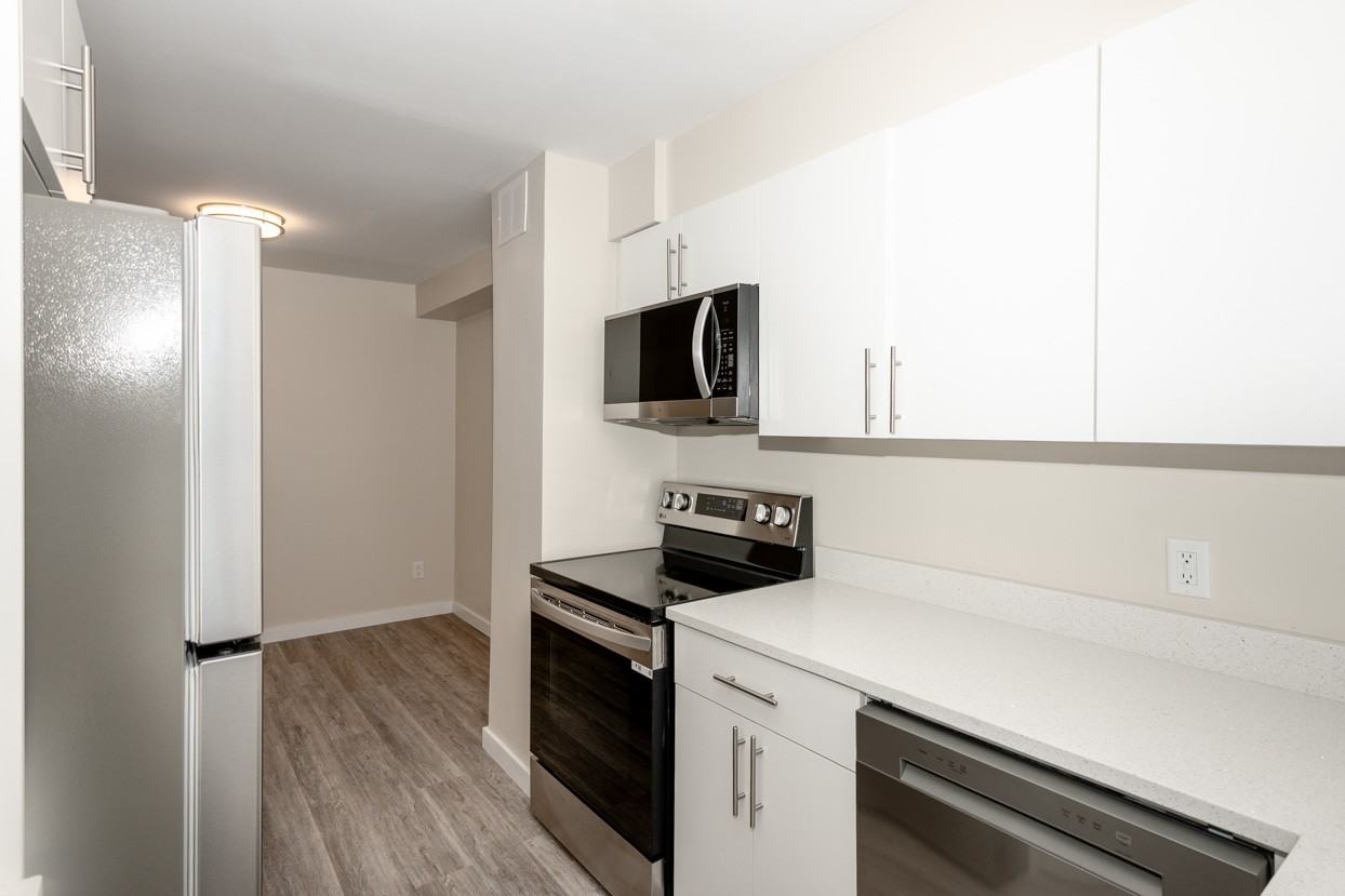 Rothesay Townhouses - Photo 3 of 31
