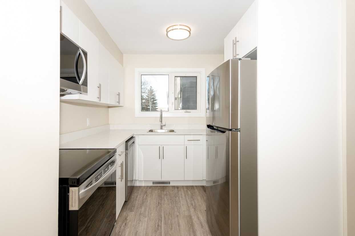 Rothesay Townhouses - Photo 4 of 31