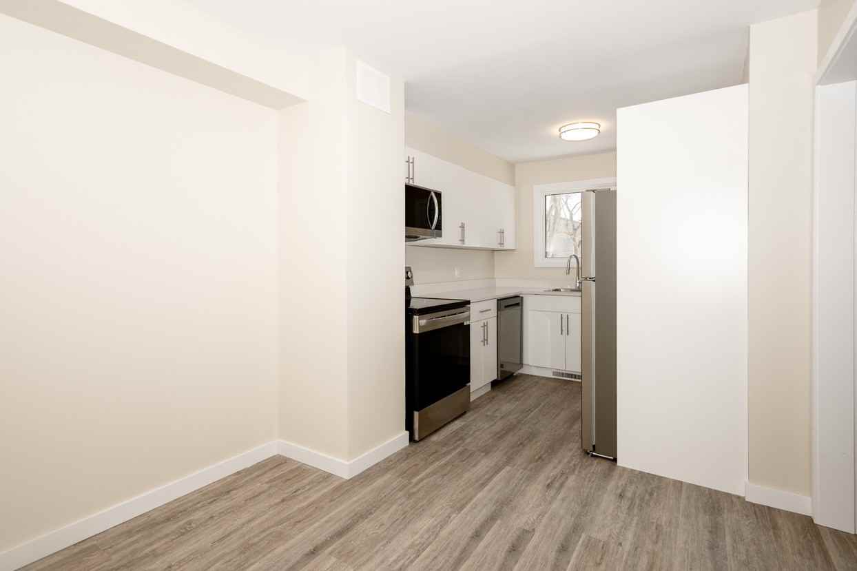 Rothesay Townhouses - Photo 7 of 31