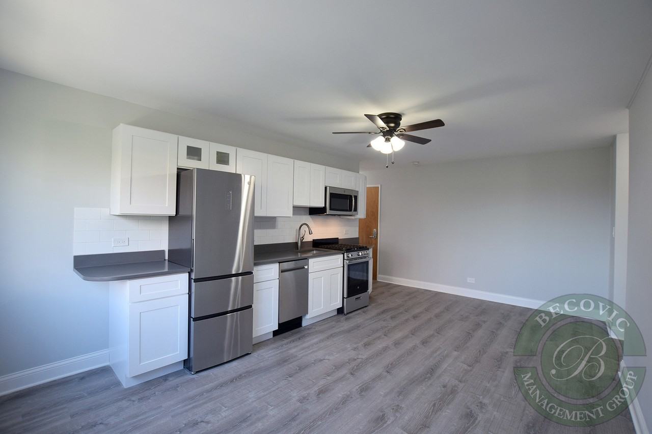 5534 N Kenmore Avenue - Photo 2 of 16