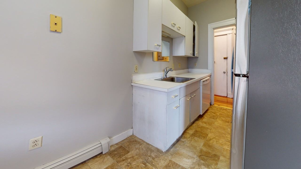 1625 Commonwealth Ave #9 - Photo 2 of 7