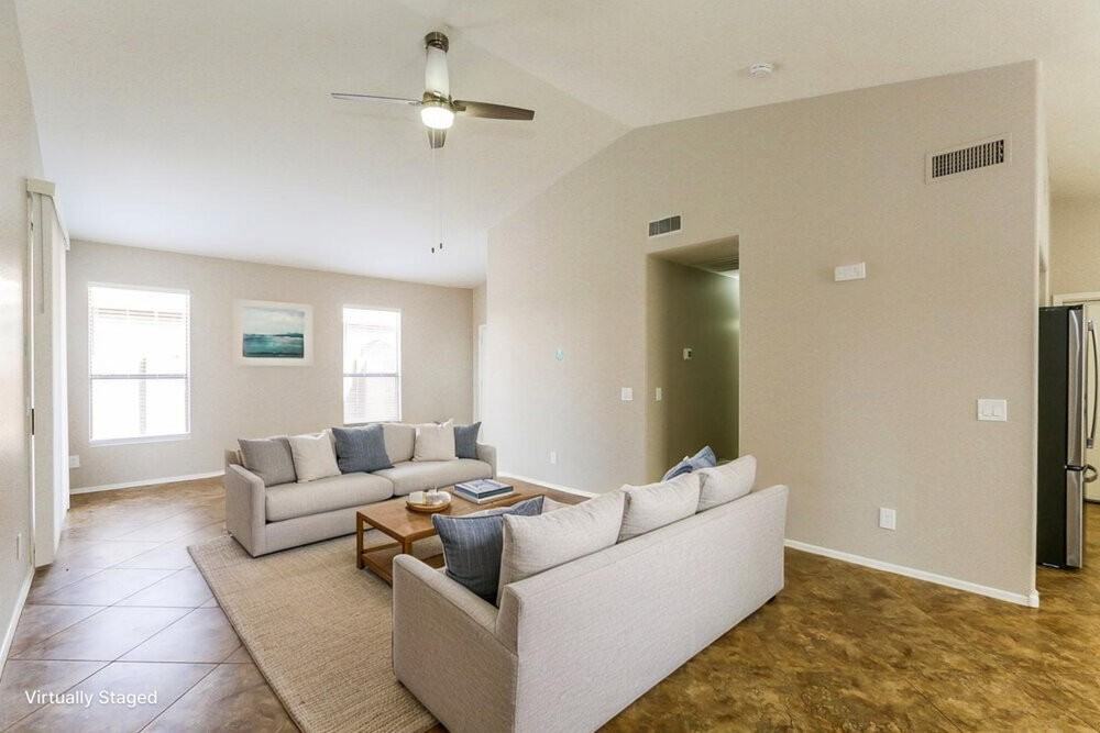 1058 S Sierra St - Photo 6 of 19