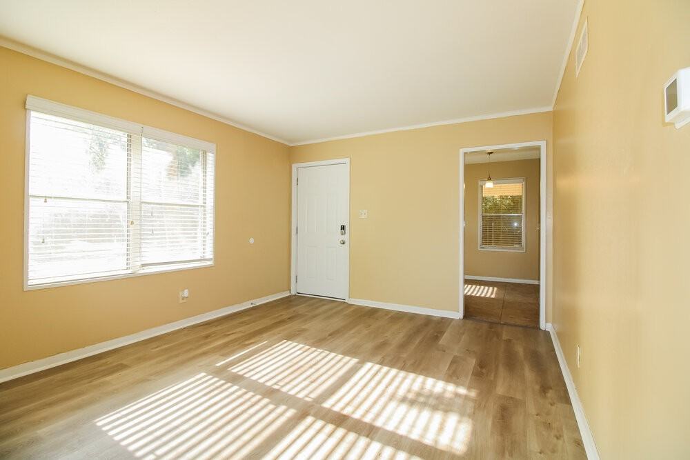 1751 Sea Isle Rd - Photo 5 of 16