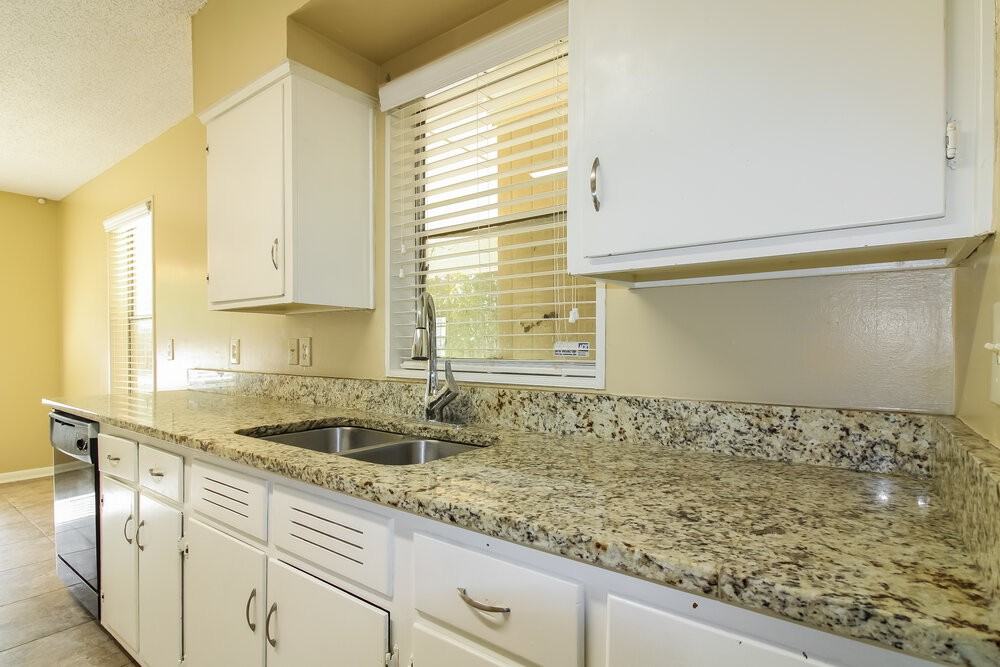 1751 Sea Isle Rd - Photo 7 of 16