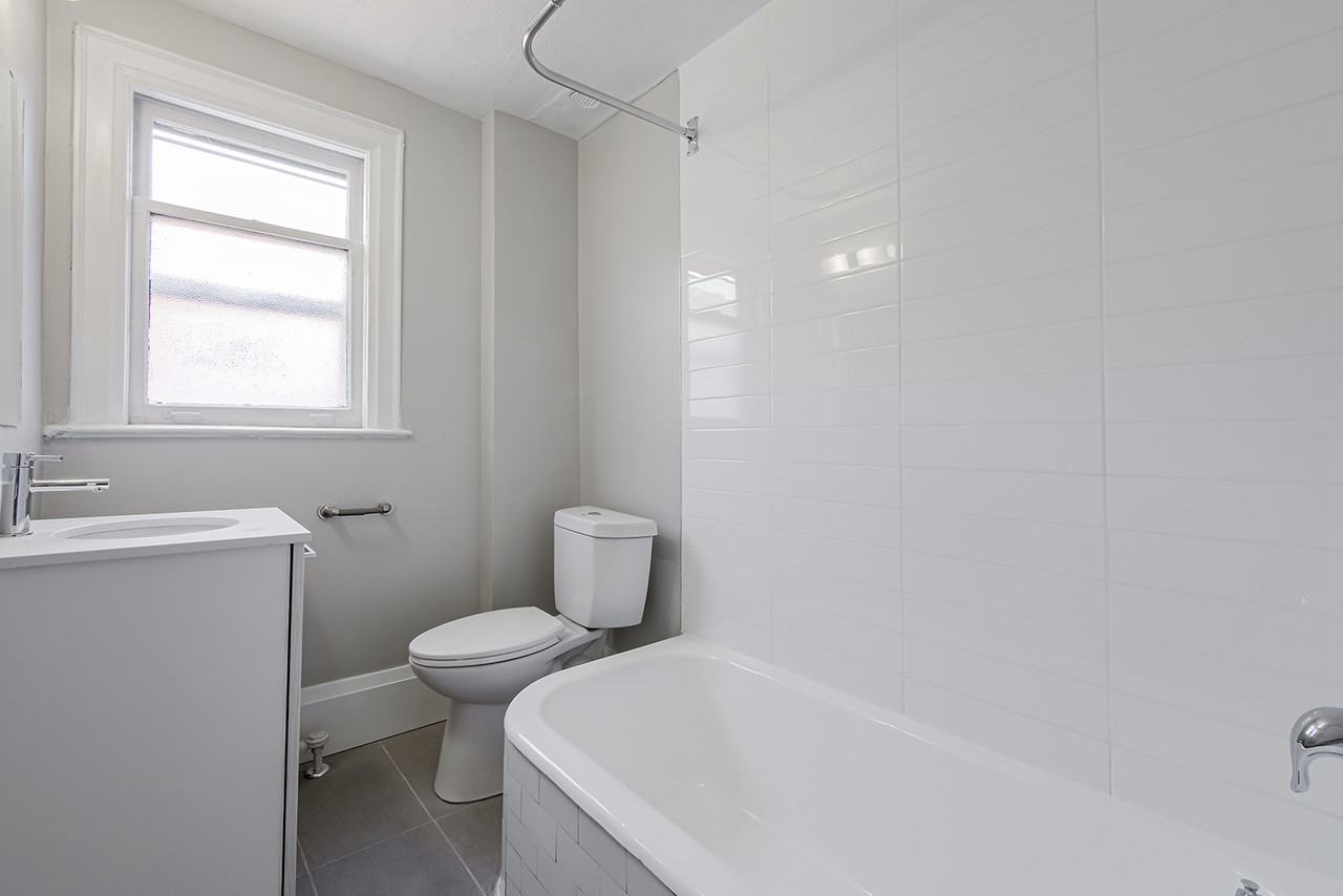 Tichester Park Manors - Photo 5 of 18