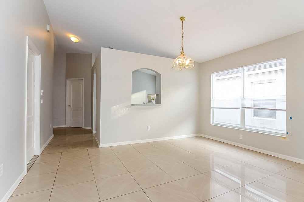 1022 Harvest Moon Dr - Photo 5 of 15