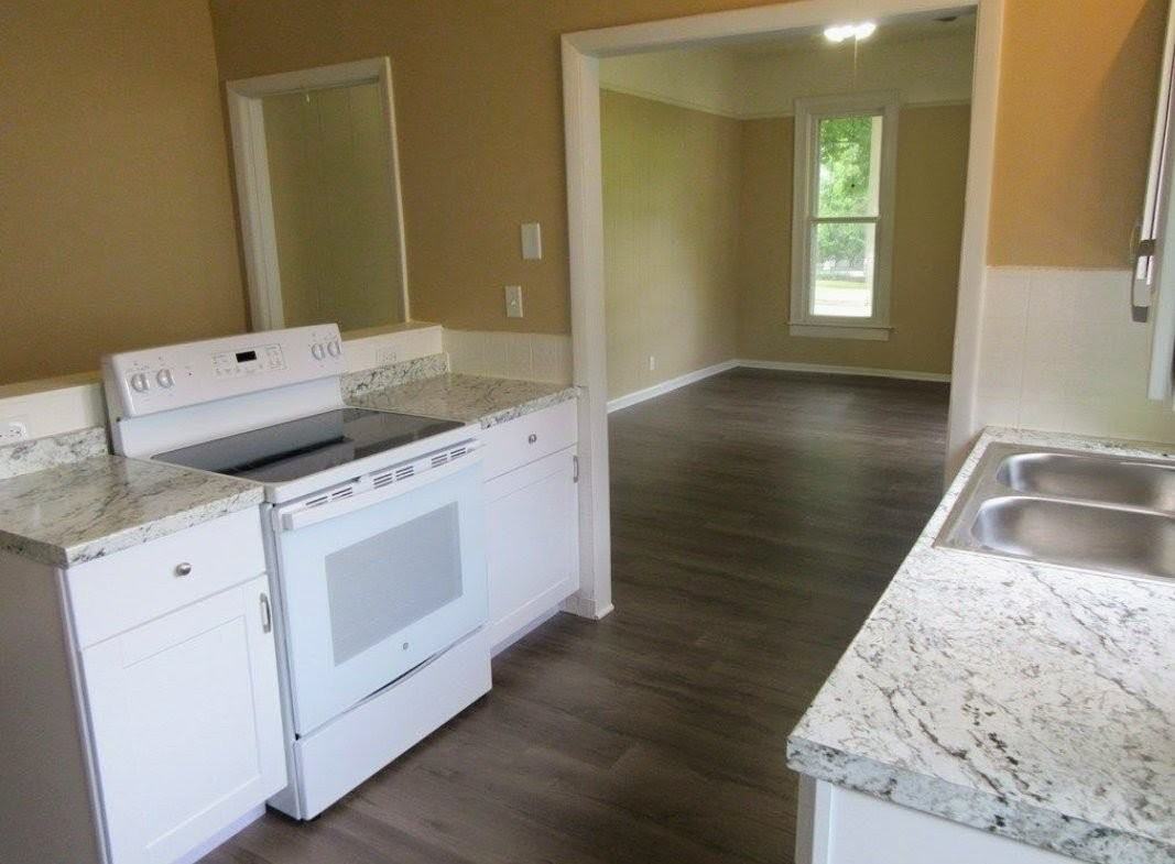 322 Head St - Photo 2 of 8