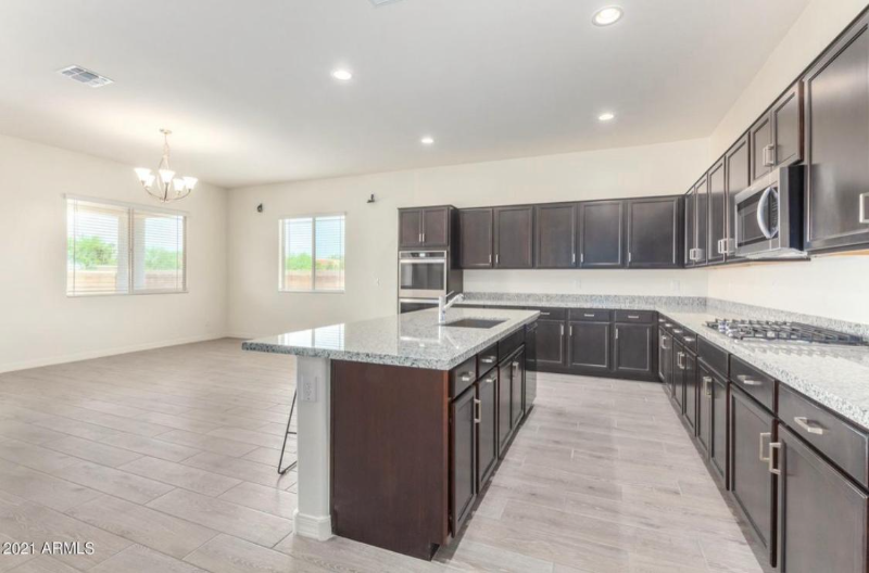 880 W Flamingo Dr - Photo 6 of 16