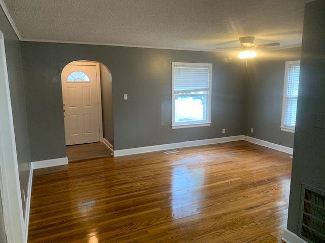 2026 S Johnstone Ave - Photo 3 of 34