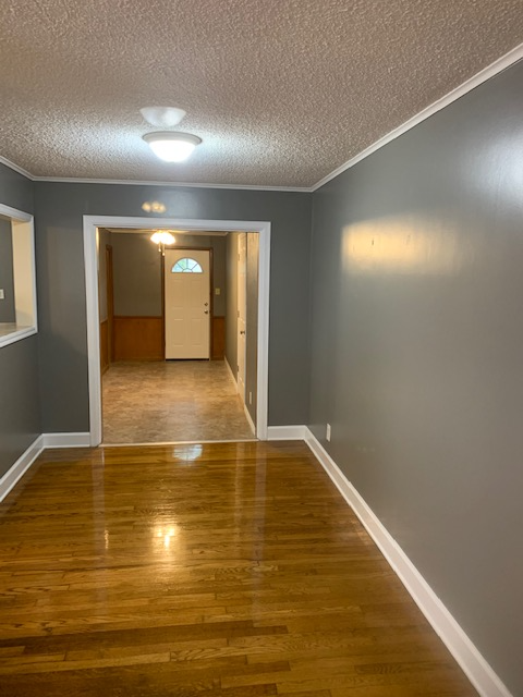 2026 S Johnstone Ave - Photo 4 of 34