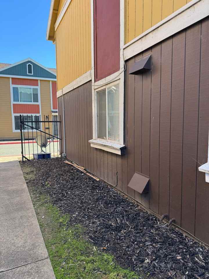 4074 Weymouth Ln - Photo 6 of 11