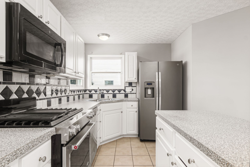 4409 Leppert Rd - Photo 2 of 20