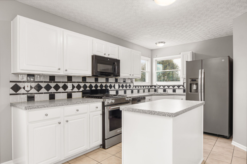 4409 Leppert Rd - Photo 3 of 20