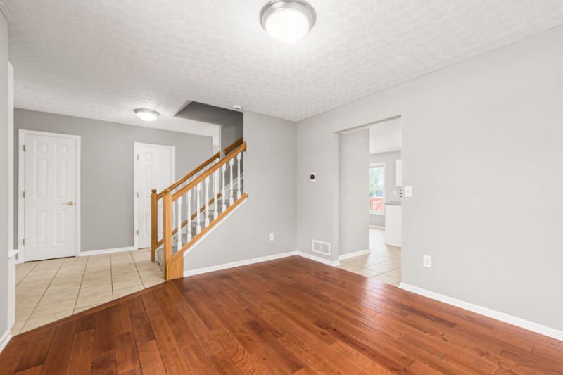 4409 Leppert Rd - Photo 6 of 20