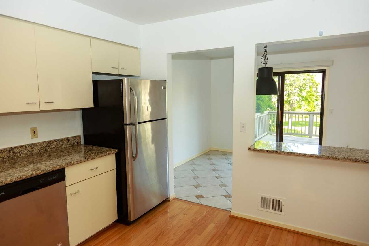 716 Eton Ct - Photo 7 of 20